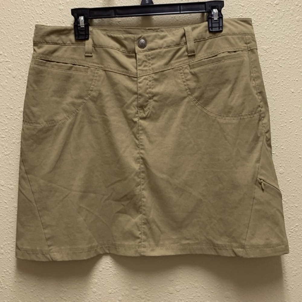 Athleta Dipper Skort Womens 12 Khaki Nylon Blend Skirt/Shorts